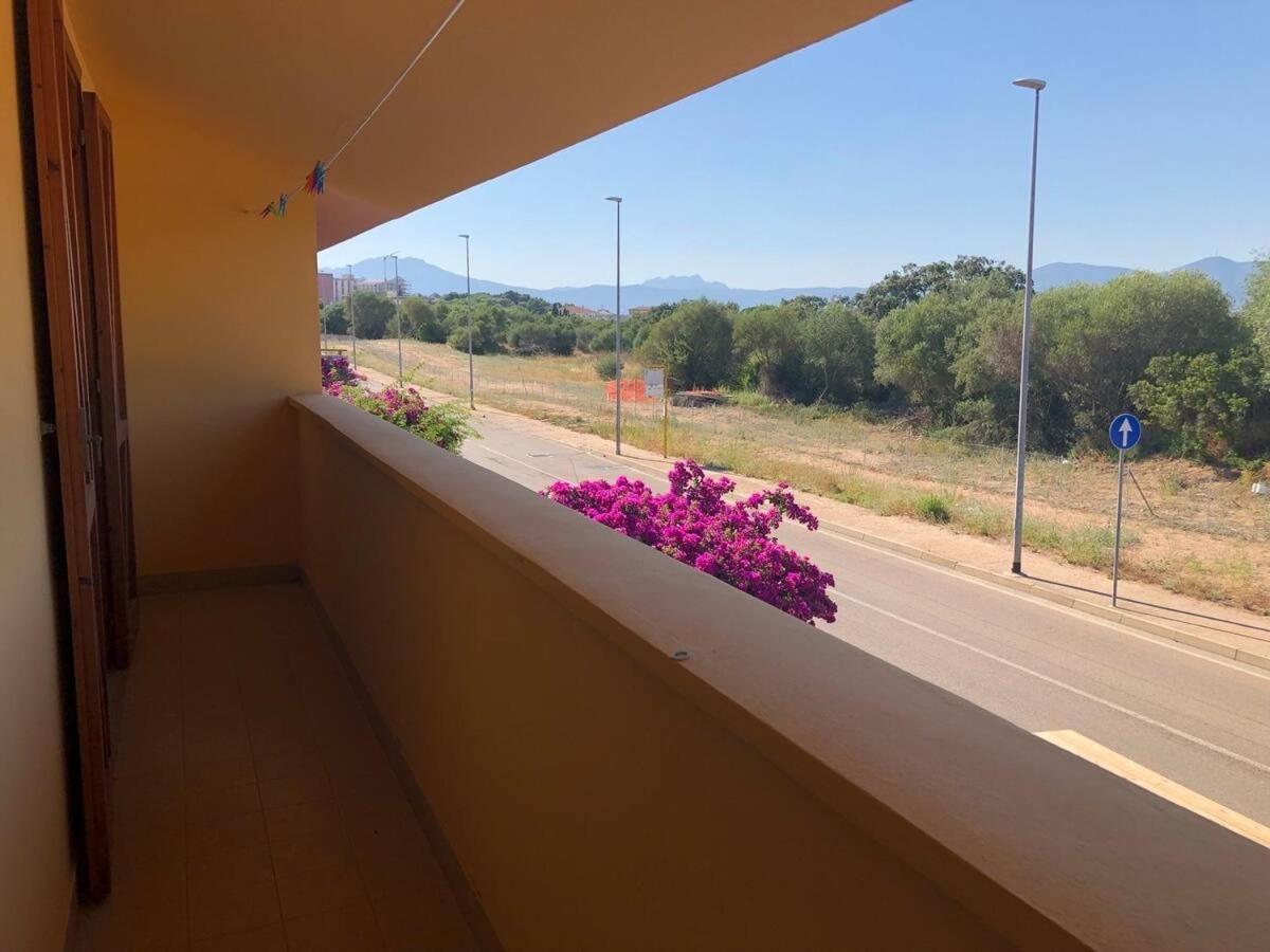 Apartamento Magic Dalu Con Posto Auto Olbia Exterior foto
